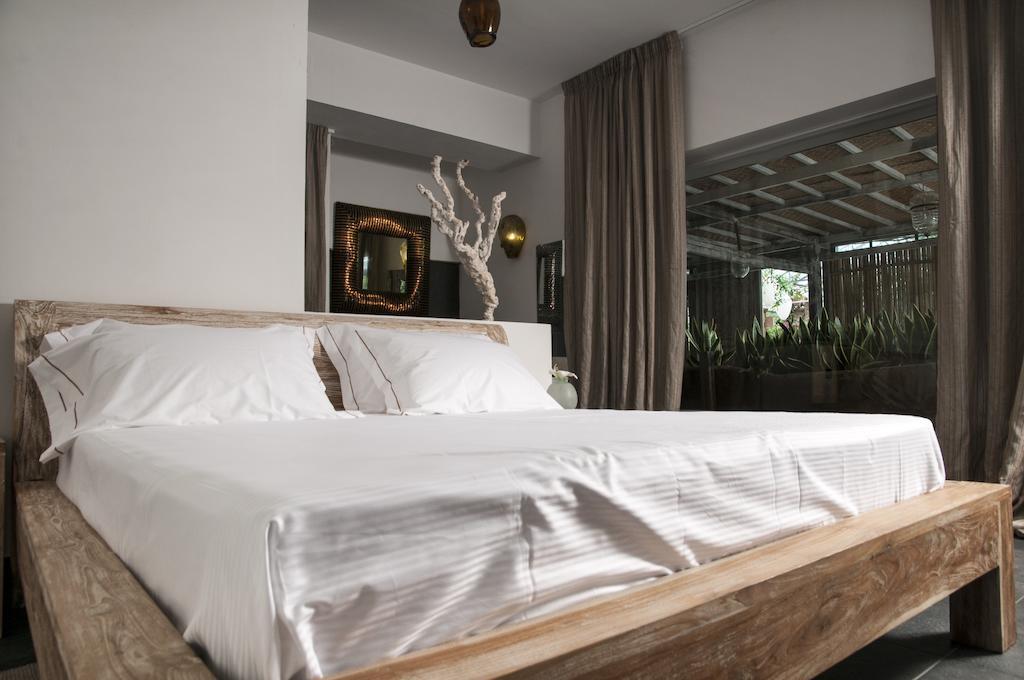 Bed and Breakfast Seven Maze Charming House Bari Habitación foto