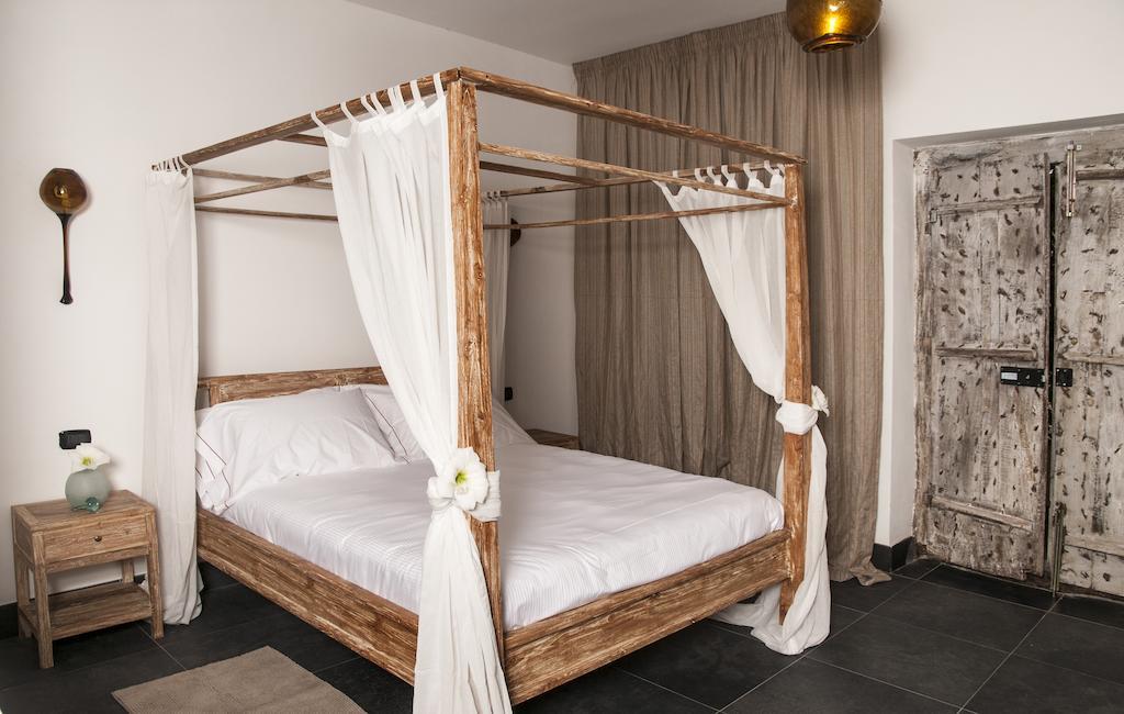Bed and Breakfast Seven Maze Charming House Bari Habitación foto