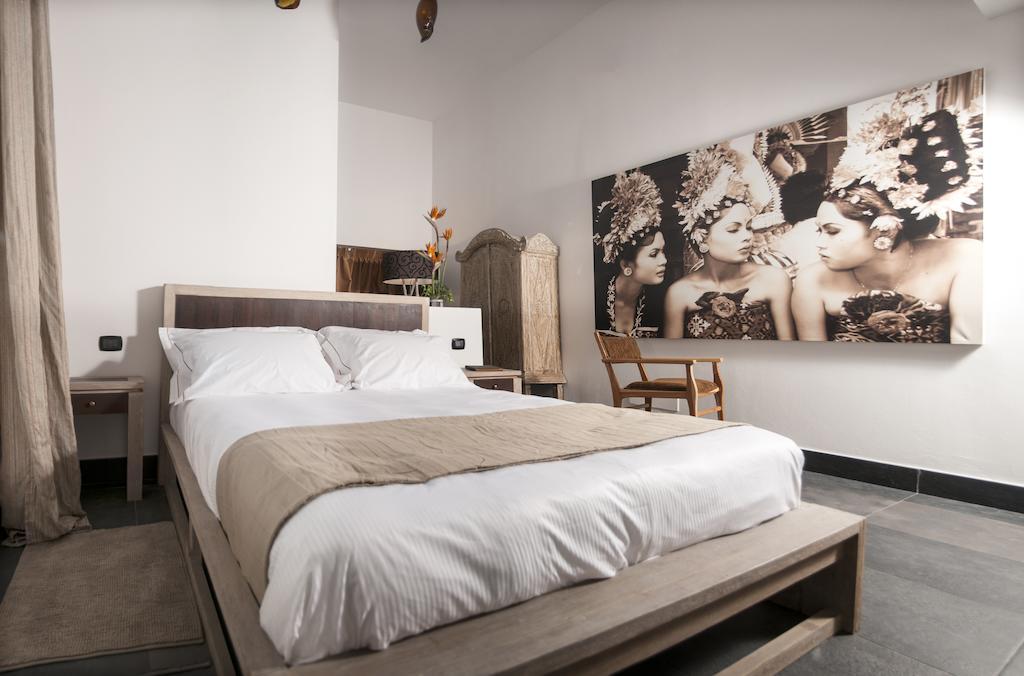 Bed and Breakfast Seven Maze Charming House Bari Habitación foto