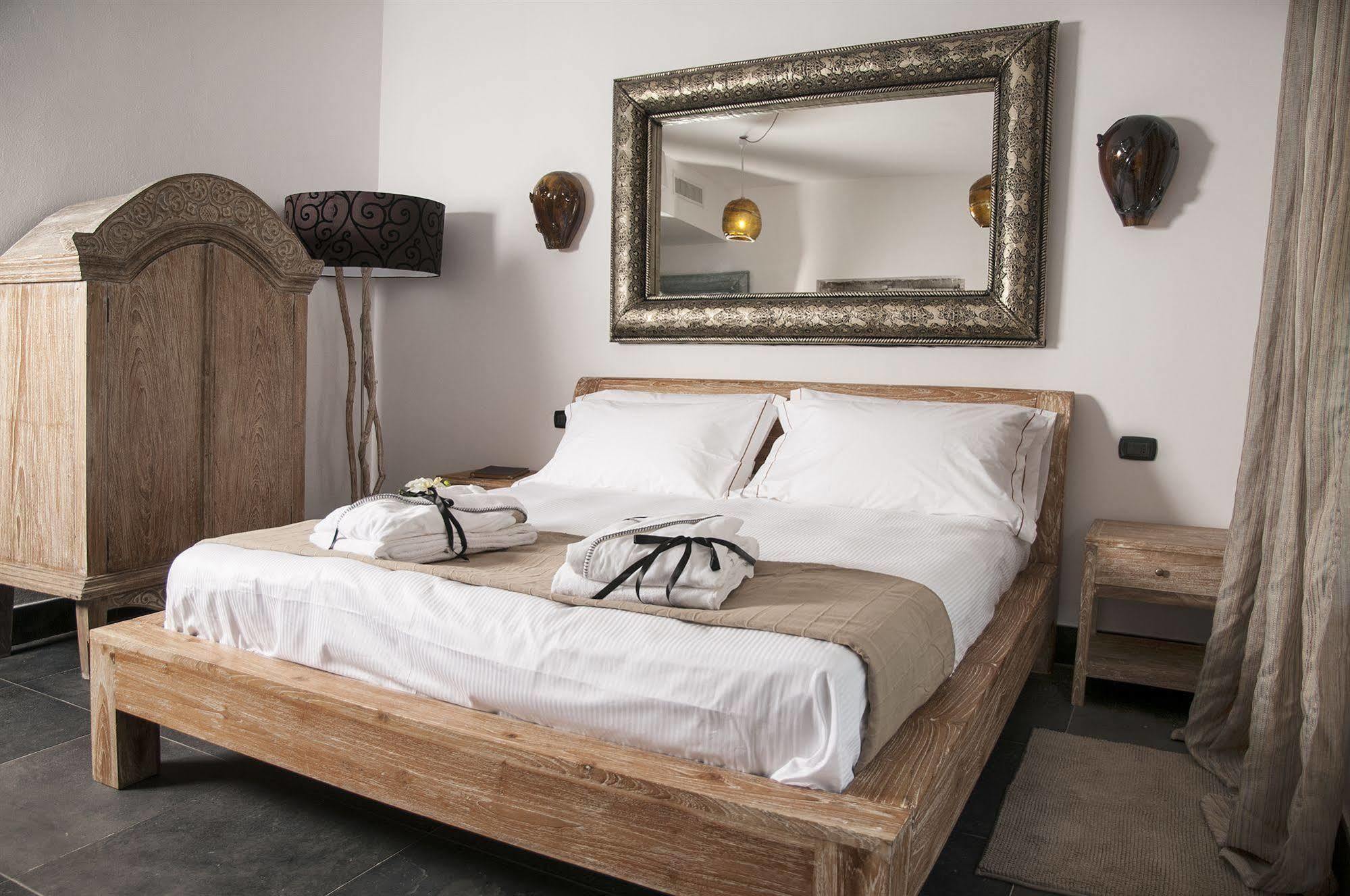 Bed and Breakfast Seven Maze Charming House Bari Exterior foto